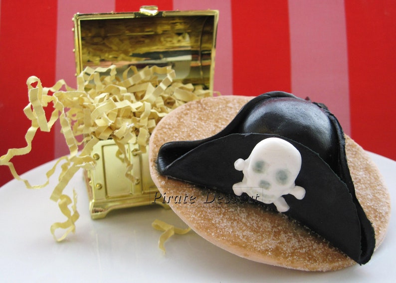 1 piece CAPTAIN JACK Fondant Cake Topper Edible Cake Topper Pirate Captain/'s Hat Pirate Cake -