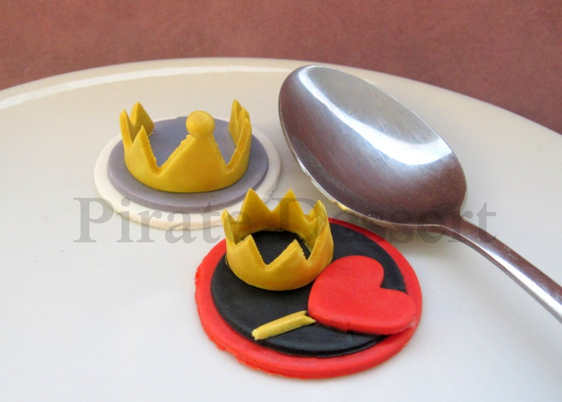 DISNEY VILLAINS Edible Cupcake Toppers Disney Villains Party Etsy