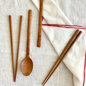cozymomdeco Korean Made Natural Lacquer Coated Wooden Chopsticks & Spoon Utensil Flatware Ottchil Chinese Lacquer 1SET image 2
