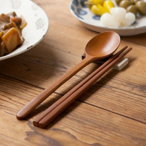 cozymomdeco Korean Made Natural Lacquer Coated Wooden Chopsticks & Spoon Utensil Flatware Ottchil Chinese Lacquer 1SET image 7
