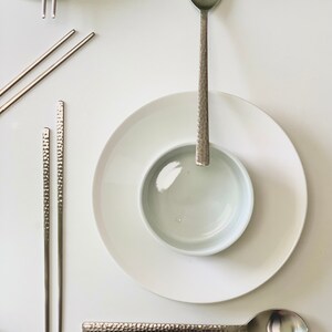 Cozymomdeco Korean Stainless Steel Spoon & Chopstick Set – Hammered Silver Glossy Finish (4 Sets) - View #8
