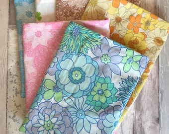 Retro/Vintage Fabric, Drawstring Bag, Medium