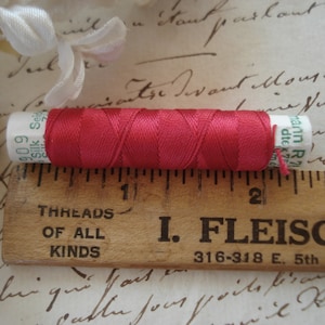 10m Vintage Gutermann Red Raspberry #909 Silk Spool Buttonhole Twist Hand Sewing Embroidery Thread Floss French Ribbon Belding Corticelli