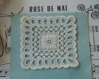 Vintage French 2 3/4" Flower Lace Eyelet Floral Embroidered Applique Antique Bebe Doll Dress Hat Bonnet Bear Crazy Quilt Ribbon Trim