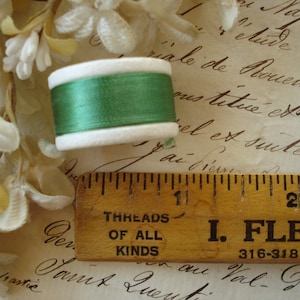 Vintage Talon Leaf Green #760 Pure Silk Spool Button Hole Twist Hand Sewing Embroidery Thread French Ribbon Trim Floss DMC Bebe Doll Lace
