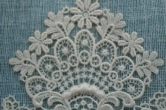 Français anciens dentelle coton fleuri brodé clapet Schiffli Venise clapet brodé Applique ruban Edwardian robe corsage victorien robe Vintage 37cbbb Français anciens dentelle coton fleuri brodé clapet Schiffli Venise clapet brodé Applique ruban Edwardian robe corsage victorien robe Vintage 37cbbb