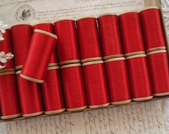 1 Large Antique French Spool Christmas Red Silk Twist Vintage Hand Sewing Embroidery Thread Floss Fly Tying Millinery Lace Ribbonwork