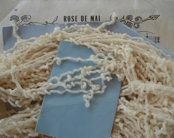 4y Vintage French Soft Cream Chenille Fluffy Curly Ribbon Trim Cord Hat Lampshade Antique Christmas Ornament Easter Basket Decoration Trim