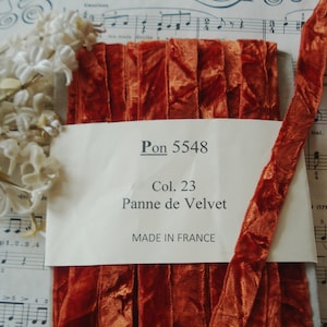 1y Vintage French 5/8&quot; Rust Burnt Orange Crushed Panne Shimmery Velvet Millinery Ribbon Trim Vestment Hat Edwardian French Flapper Dress Bow