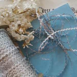 4y Vintage 1/8&quot; Silver Lurex Metallic Ric Rac Braid Passementerie Trim Ribbonwork Millinery Flowers Lace Christmas Paper Crafting Ribbon