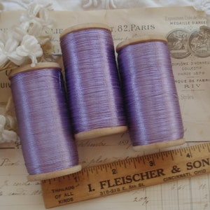 1 Large Antique French Wood Spool Ombre Lavender Purple Silk Twist Vintage Hand Sewing Embroidery Thread Floss Fly Tying Millinery Lace Trim