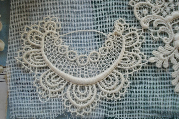 Français anciens dentelle coton fleuri brodé clapet Schiffli Venise clapet brodé Applique ruban Edwardian robe corsage victorien robe Vintage 37cbbb Français anciens dentelle coton fleuri brodé clapet Schiffli Venise clapet brodé Applique ruban Edwardian robe corsage victorien robe Vintage 37cbbb