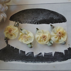 10 Stück Französische Handgemachte 5/8 &quot;Goldgelbe Borte Band Blumen Rosen Hutmacher Applikation Verschönerung Französische Puppe Kleid Hut Trim