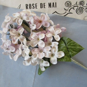Vintage Giappone Ombre Viola Bianco Lilla Fiore Modisteria Spray Cappello da Donna Cloche Flapper Downton Abbey Cappello da Sposa Rifinitura Bambola