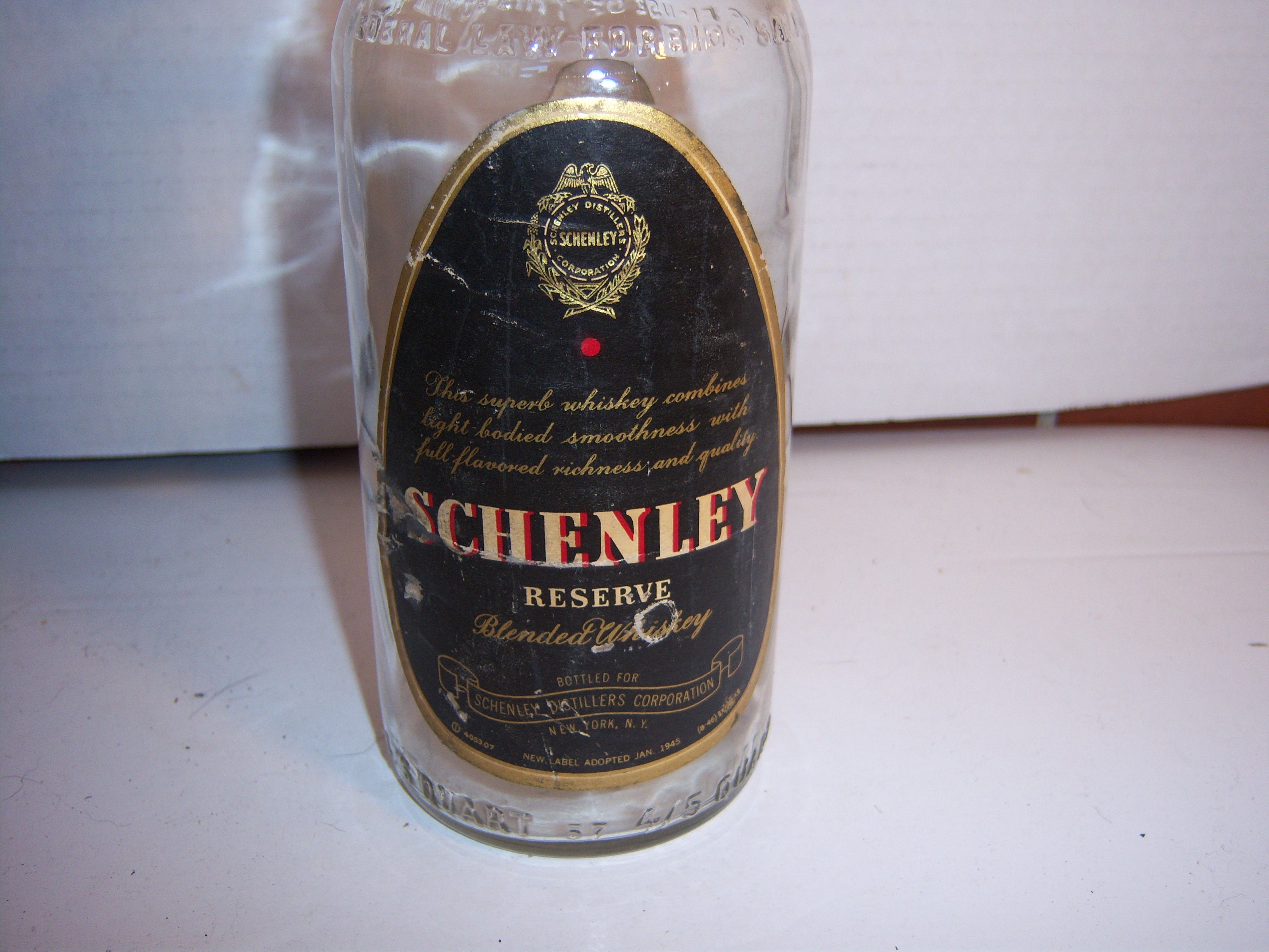 MU - 1940's Schenley Reserve Whiskey New York NY W/las Clear Quart