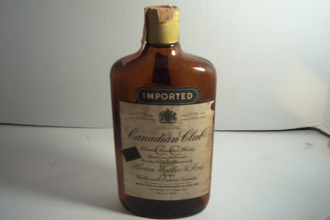 Canadian Club Whiskey Glass Ashtray (JEF) Canadian Club Whiskey Glass Ashtray (JEF)