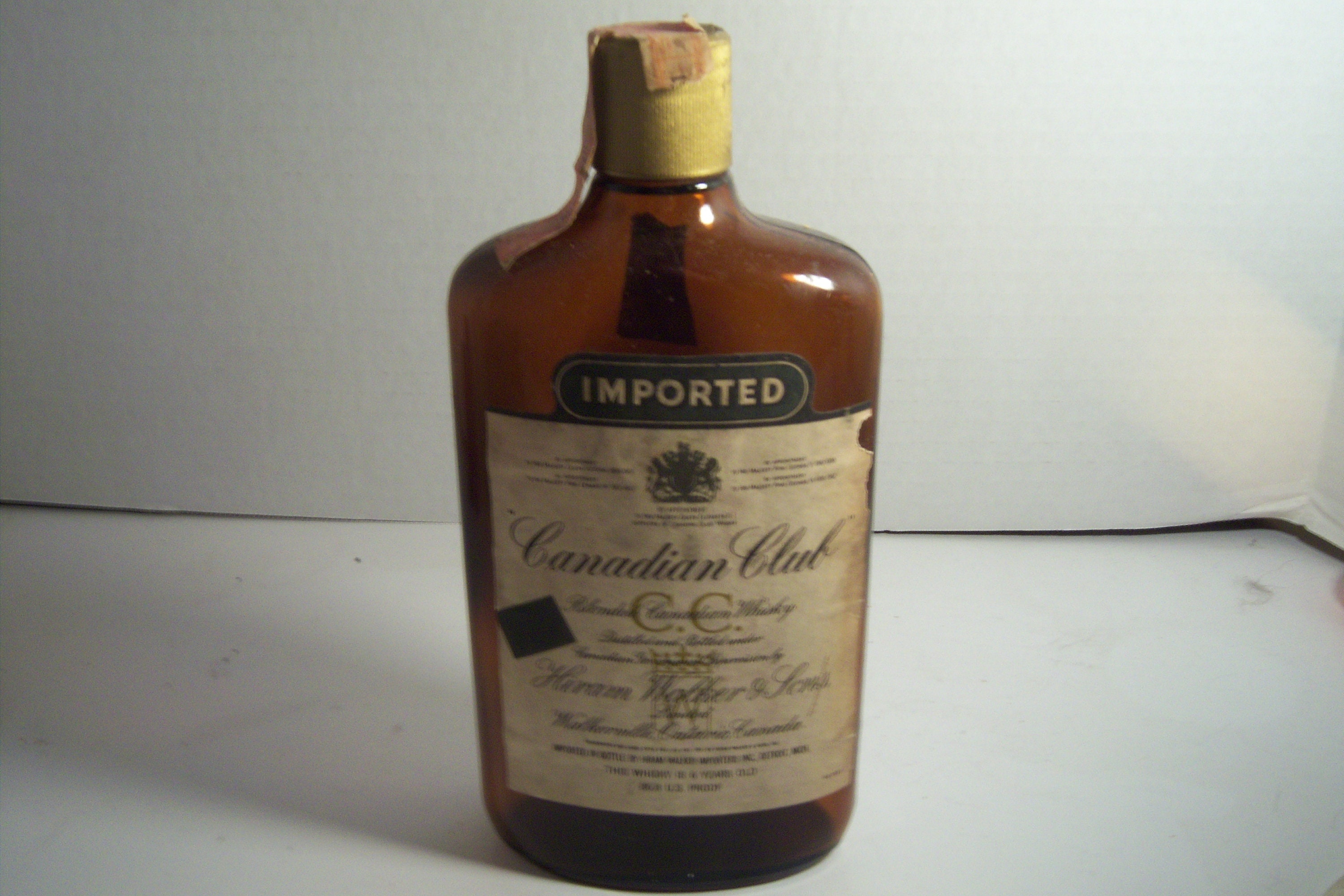 Canadian Club Whiskey Glass Ashtray (JEF) Canadian Club Whiskey Glass Ashtray (JEF)