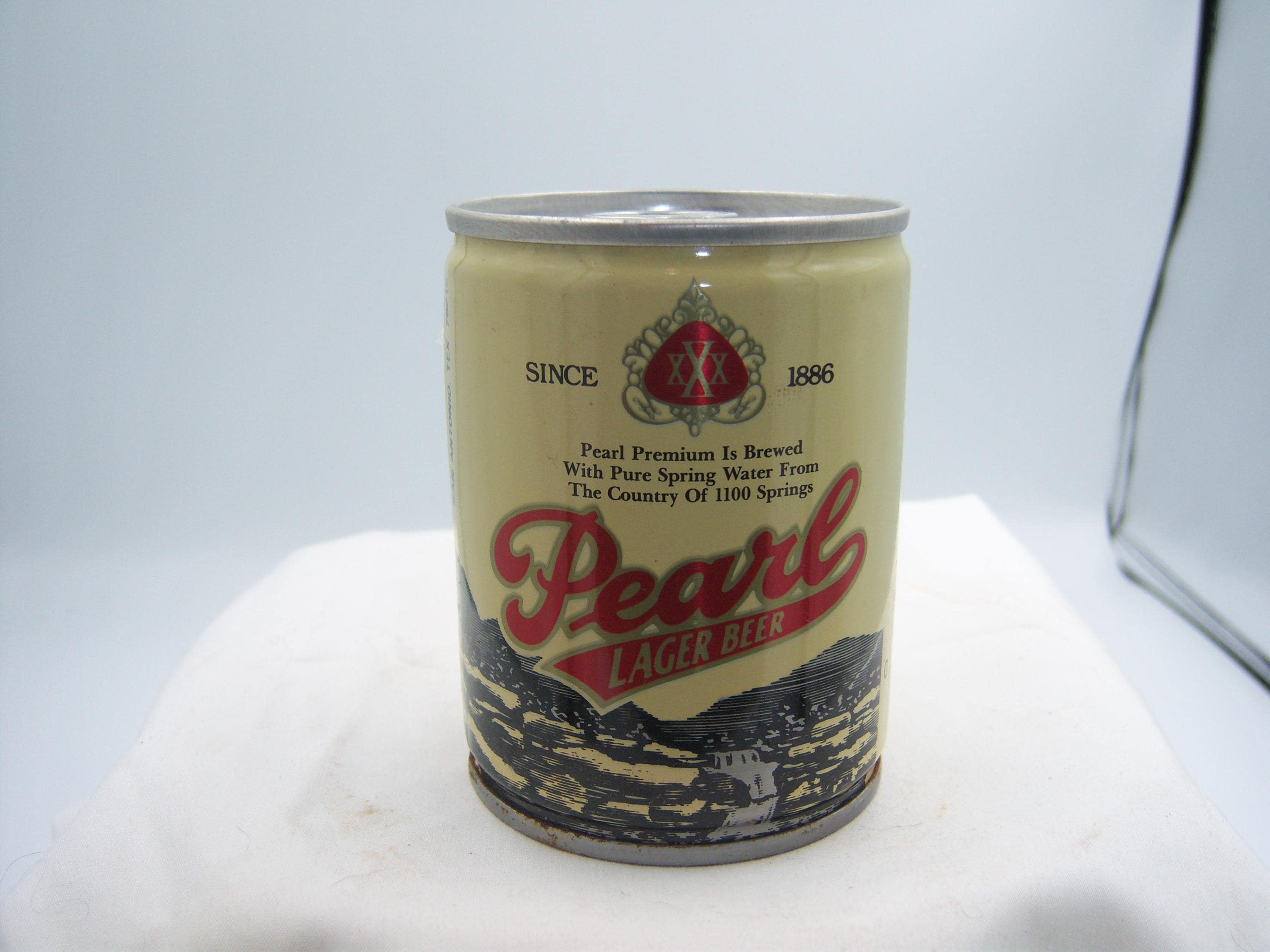 LE - 1970's Pearl Lager Beer Brewing Co San Antonio Texas Pull Tab