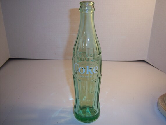 Nov 16, 1915 Coke Coca Cola Hobbleskirt Coca Cola Script on Base shops RARE Light green 6 1/2 oz soda bottle No 2