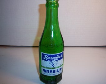 PA5 - 1940's Harvilla's Yawning Man Beverages Minersville  PA ACL Green 7 oz Mug Based ACL Soda Bottle