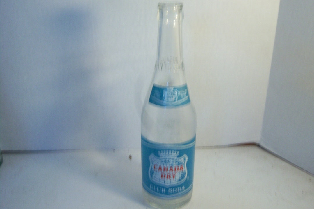 1955 Canada Dry Ginger Ale Club Soda New York, NY 9 5/8 7 Oz ACL