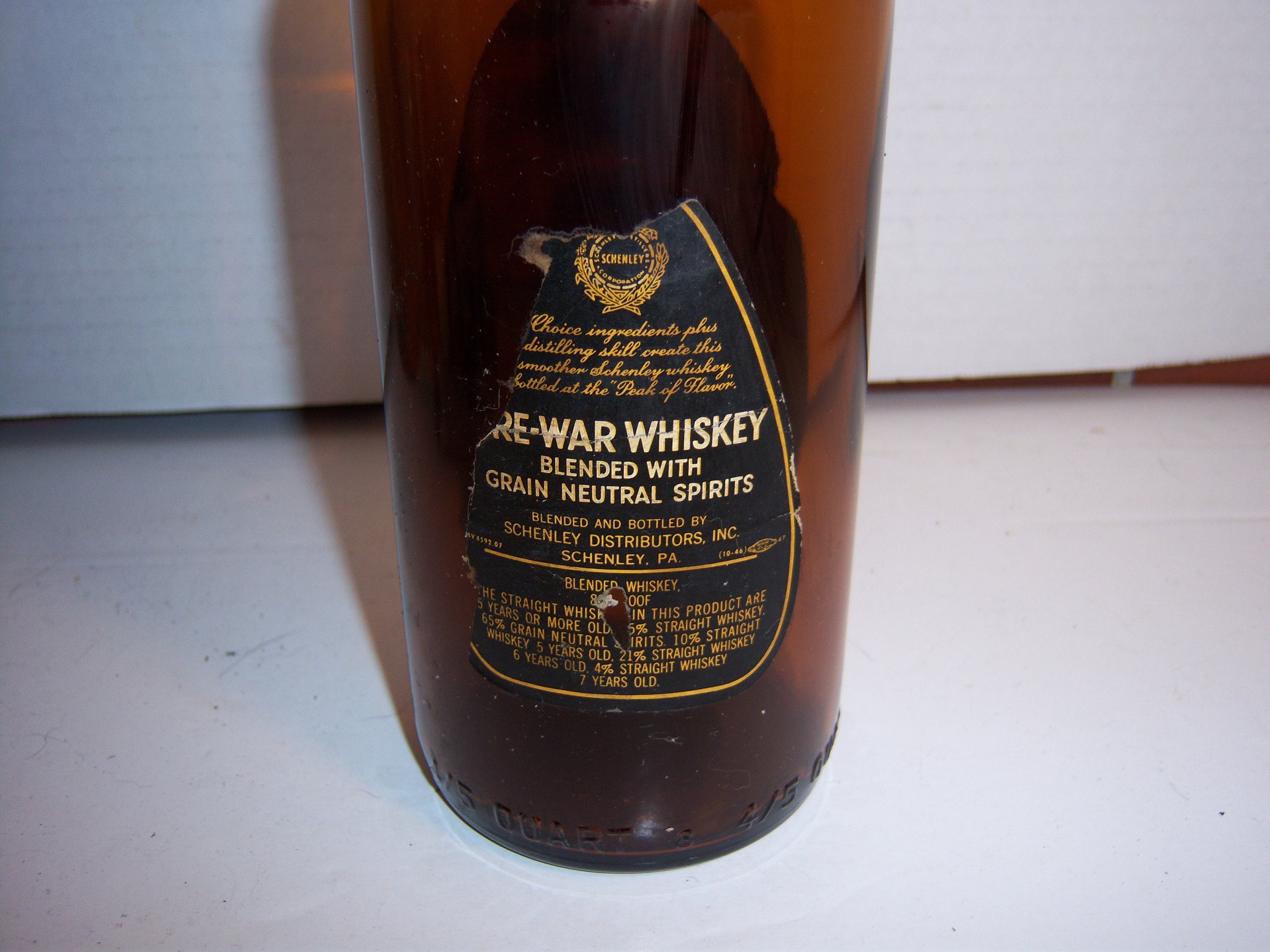 MU - 1940's Schenley Reserve Whiskey New York NY W/las Amber Quart
