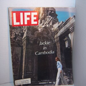 Vintage Life Magazine November 17, 1967 - Jackie [kennedy] in