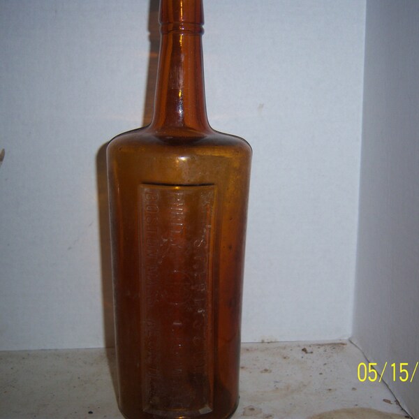 1890's SF Petts Purity Guaranteed Boston, Mass Amber  Whiskey  11 5/8 inch tall Flask Bottle