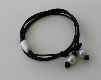 Leather and Pearl Bracelet