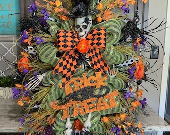 Skelton Wreath, Halloween Wreath, Halloween Swag, Halloween Decor, Skelton Swag, Halloween Decorations