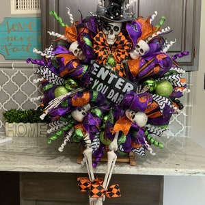 Skeleton Wreath, Halloween Wreath, Halloween Swag, Halloween Decor, Skelton Swag, Halloween Decorations