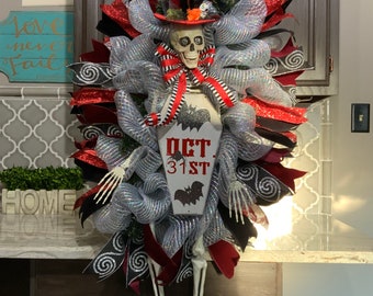 Skelton Wreath, Halloween Wreath, Halloween Swag, Halloween Decor, Skelton Swag, Halloween Decorations