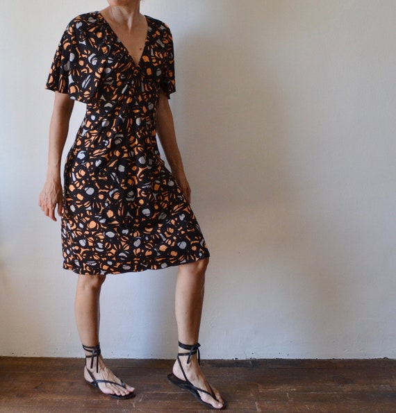 Black Graphic Print Jersey Midi Dress: Kimono Sleeve Flapper Style