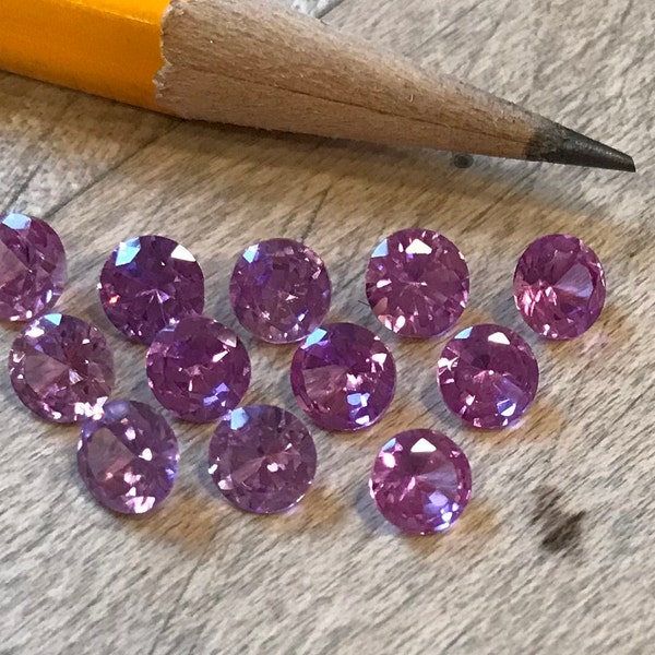 5mm lavender cubic zirconia  4pcs