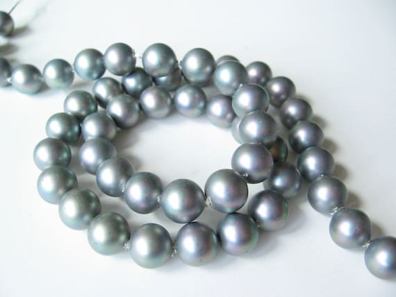 45 Vintage iridescent grey gray glass pearls 8mm