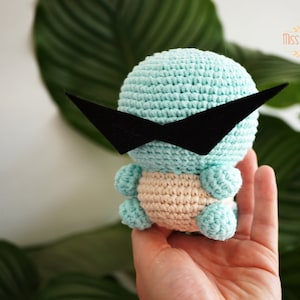 Inspiración tortuga azul con gafas