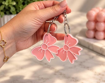 Llavero con lazo rosa