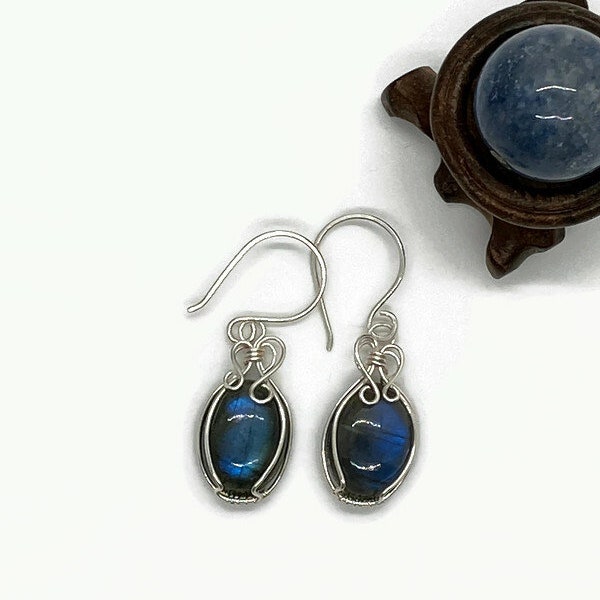 Sterling Silver Wire Wrapped Earrings with Blue Labradorite/Wire Wrapped Earrings/Dangle Earrings/Drop Earrings/Labradorite Jewelry