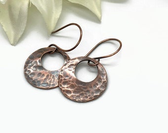 Hammered copper wire wrapped earrings