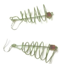 WIRE WRAP EARRINGS/ Christmas Tree Earrings/ Green Tree Earrings/ Christmas Earrings