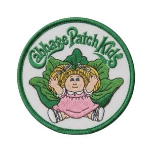 Aufnäher mit Cabbage Patch Kids-Stickerei – Retro-Puppe, Vintage-Nostalgie der 80er Jahre
