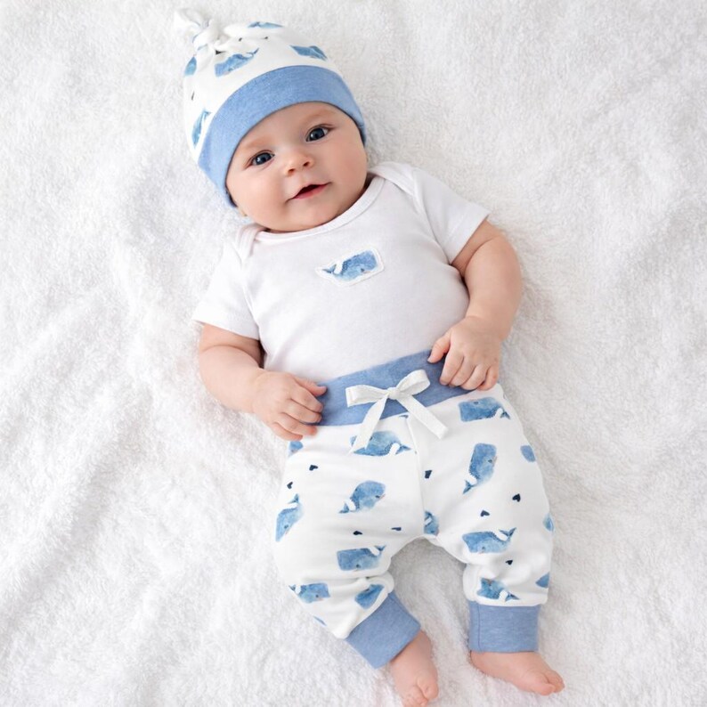 Organic Whale Baby Coming Home Outfit-Handmade Newborn Gift Set-Blue Ocean Baby Clothes-Organic Cotton Bodysuit &Leggings-Baby Shower Gift image 2