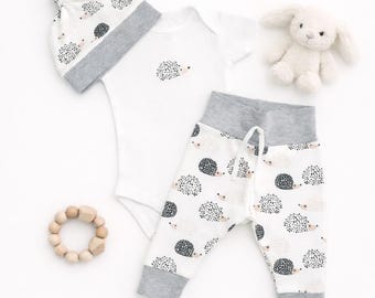 Organic Coming Home Baby Outfit | Gender Neutral Newborn Clothes | Baby Shower Gift | Woodland Hedgehog Leggings Set