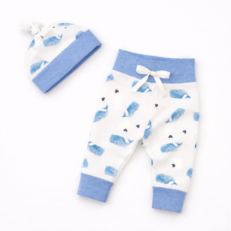 Organic Whale Baby Coming Home Outfit-Handmade Newborn Gift Set-Blue Ocean Baby Clothes-Organic Cotton Bodysuit &Leggings-Baby Shower Gift Legging+Knot Hat