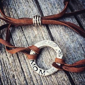 Mom leather bracelet