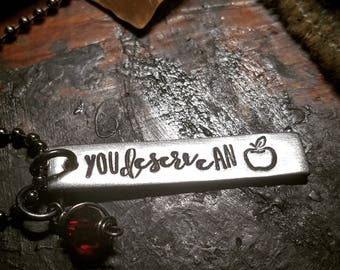 Waardering van de leraar; Apple ketting