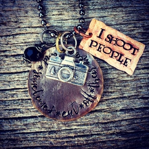 Regalo del fotógrafo; collar para un fotógrafo