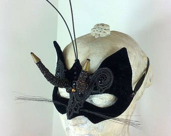 Cat Masquerade Mask//Black Cat Masquerade Mask//Masquerade Mask//Mask Masquerade//Masquerade//Halloween Masquerade Mask//Mardi Gras Mask