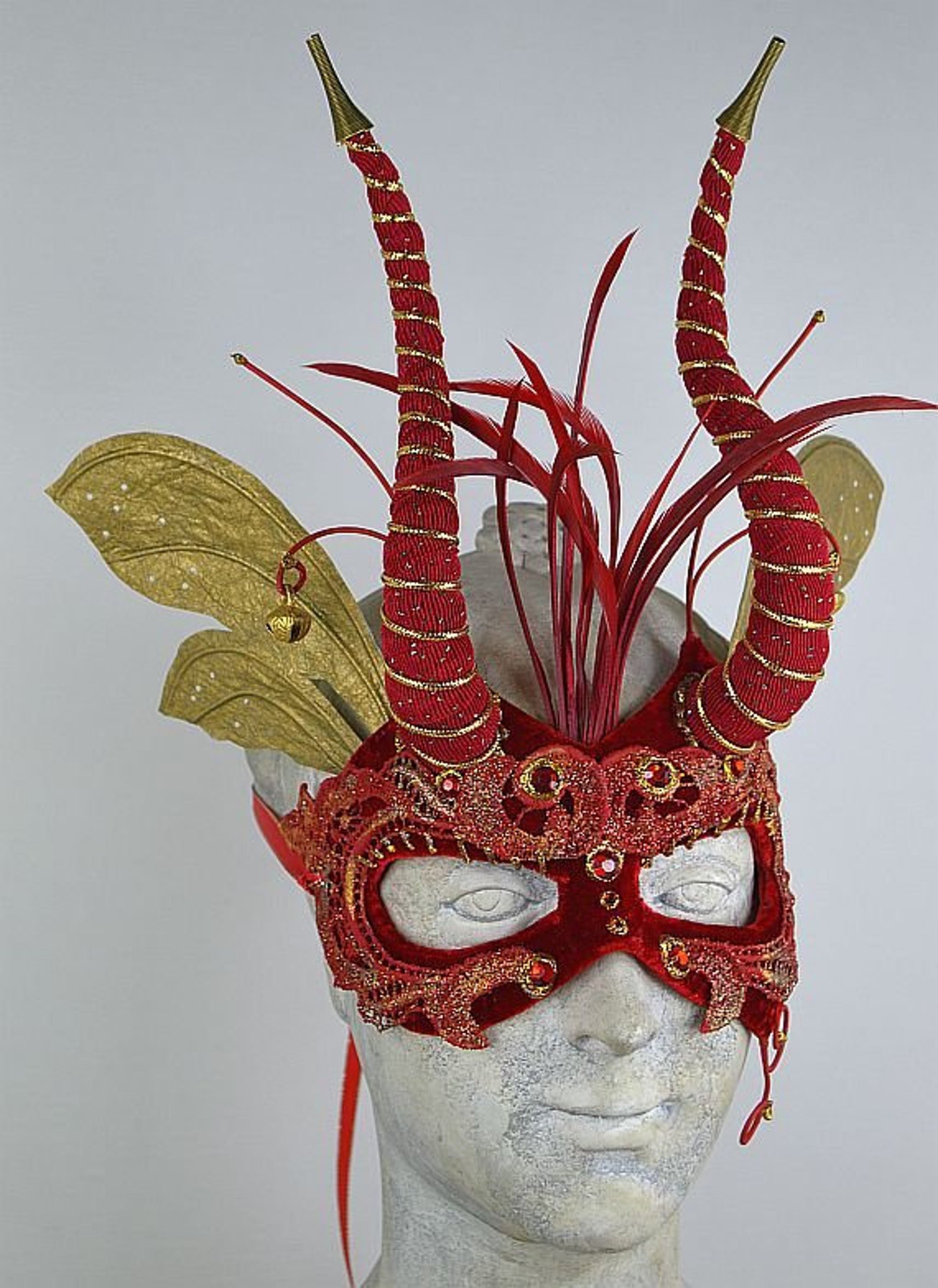red mardi gras mask