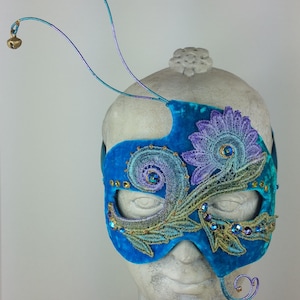 Blue Flowers Masquerade Mask//Blue Masquerade Mask//Masquerade Mask//Mask//Halloween Mask//Mardi Gras Mask//Masquerade Ball Mask//Masquerade